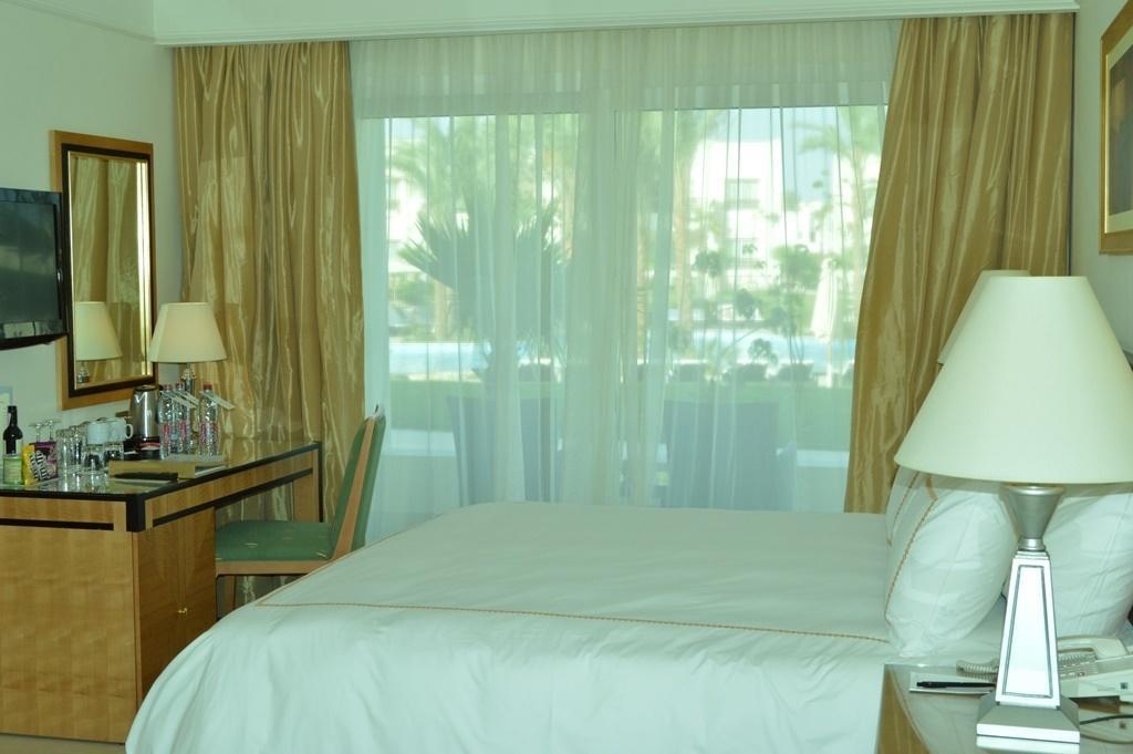 Le Royal Holiday Resort Aqua Park Sharm el-Sheikh Ruang foto